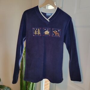 Croft & Borrow Sport Cozy Embroidered Cabin Patch Crewneck, Size M Fleece